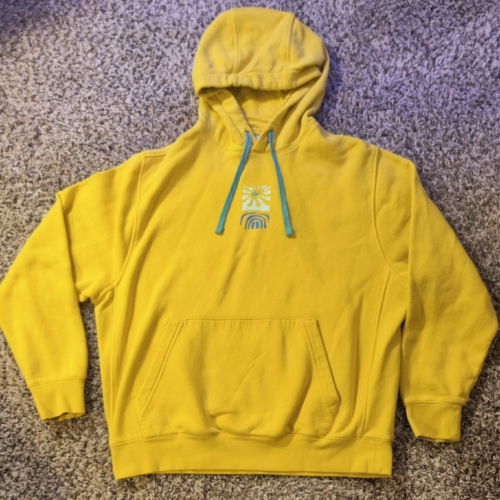 Retro Nike Graphic Hoodie - Picture 2 of 7